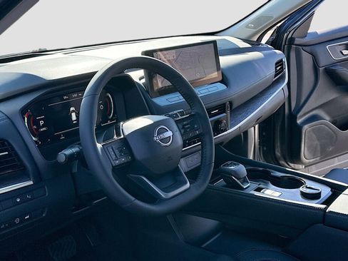 New 2026 Nissan Rogue Platinum w/ Platinum Premium Package image 4