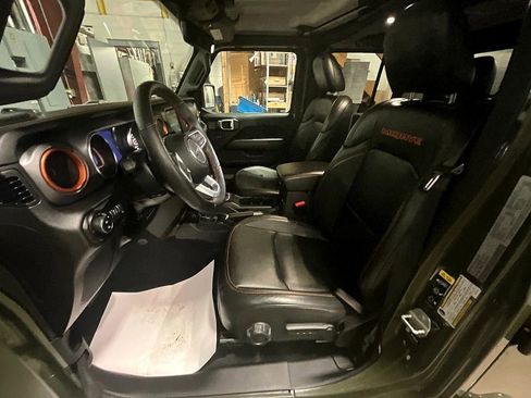 Used 2022 Jeep Gladiator Mojave w/ Cold Weather Group image 14