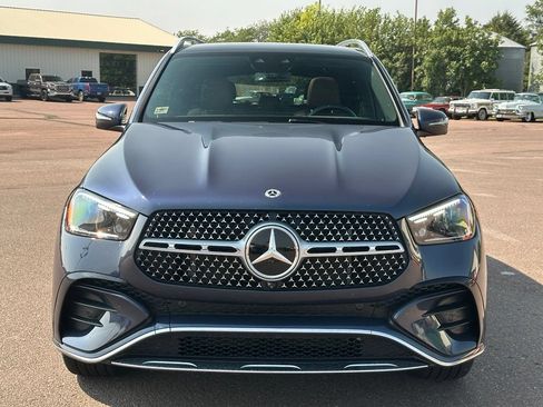Used 2024 Mercedes-Benz GLE 450 4MATIC image 36