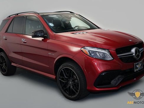 Used 2017 Mercedes-Benz GLE 63 AMG 4MATIC image 2