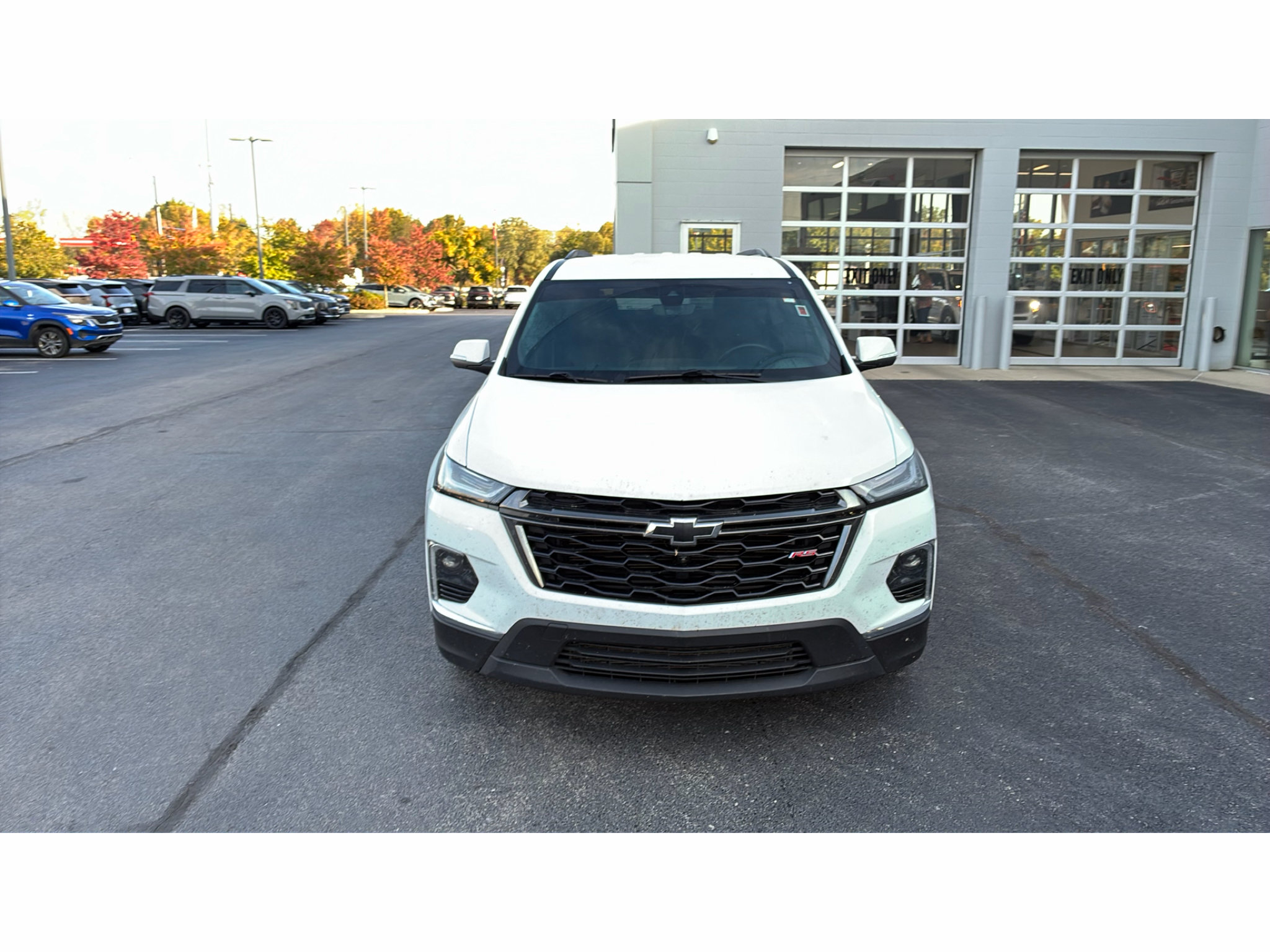 Used 2023 Chevrolet Traverse RS AWD/4WD image 2