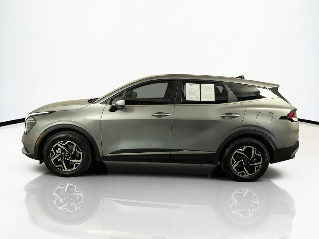 Used 2025 Kia Sportage LX FWD image 10