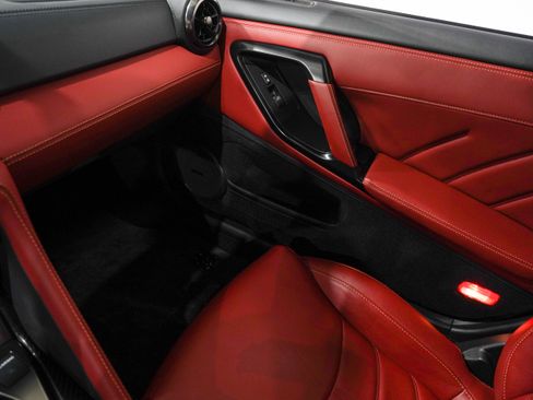 Used 2021 Nissan GT-R Premium AWD/4WD image 13