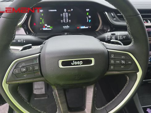 Used 2022 Jeep Grand Cherokee Limited 4xe w/ Luxury Tech Group II AWD/4WD image 4