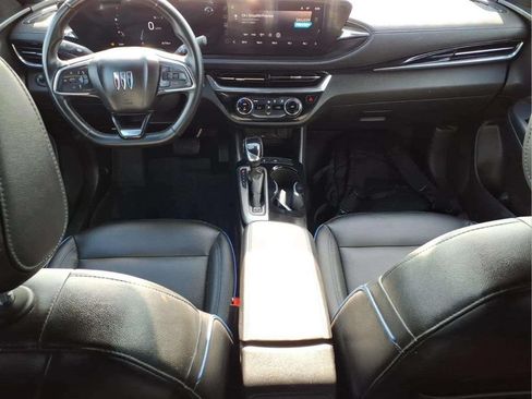 Used 2024 Buick Envista Sport Touring FWD image 9
