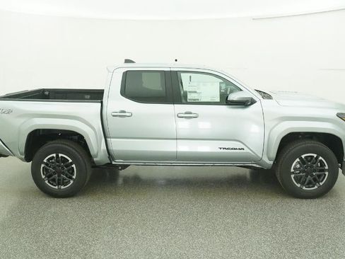 New 2026 Toyota Tacoma TRD Sport w/ TRD Sport Upgrade Package image 42