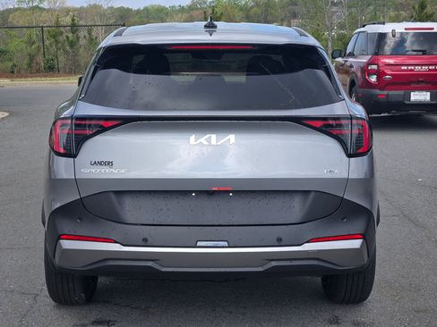 New 2026 Kia Sportage LX FWD image 6