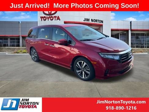 Used 2022 Honda Odyssey Touring image 1