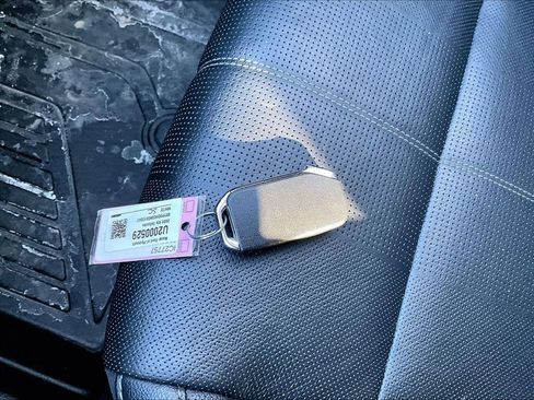 Used 2022 Kia Telluride EX w/ Towing Package image 31