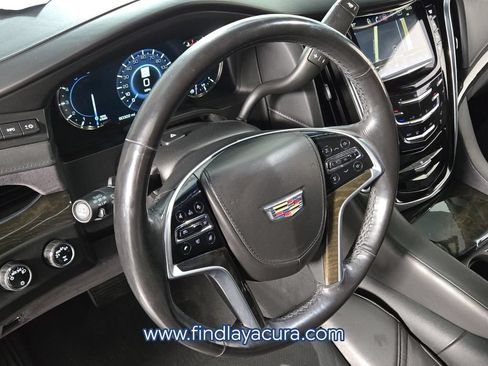 Used 2018 Cadillac Escalade Platinum AWD/4WD image 24