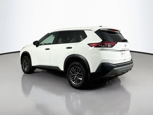 Used 2023 Nissan Rogue S AWD/4WD image 5
