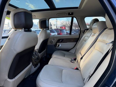 Used 2018 Land Rover Range Rover HSE image 23