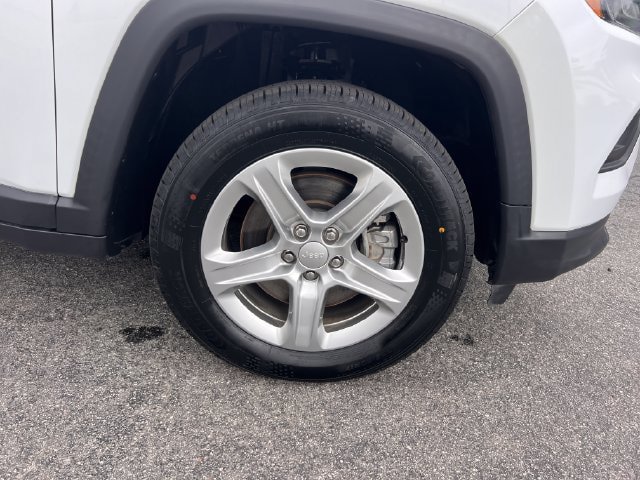 Used 2023 Jeep Compass Latitude AWD/4WD image 34