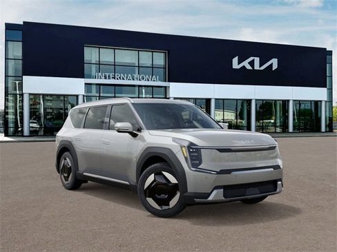 New 2026 Kia EV9 Wind image 8