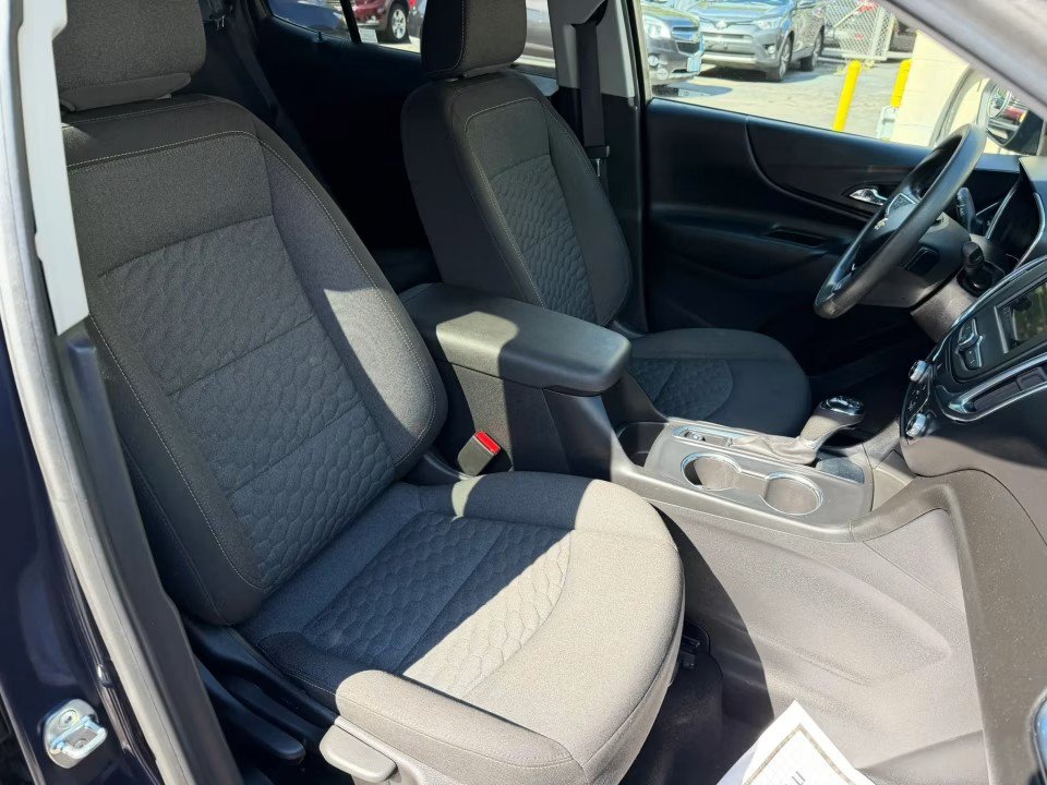 Used 2019 Chevrolet Equinox LT FWD image 18