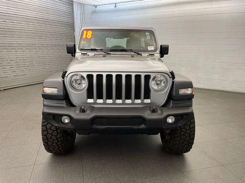 Used 2018 Jeep Wrangler Unlimited Sport AWD/4WD image 8