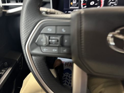 Used 2025 Toyota Tundra Limited image 29