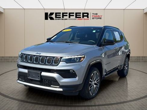 Used 2023 Jeep Compass Limited w/ Elite Group AWD/4WD image 1