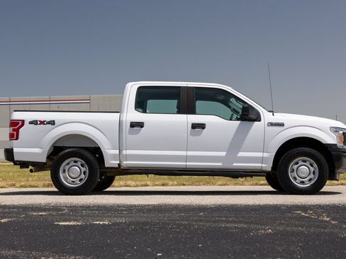 Used 2018 Ford F150 XL w/ Trailer Tow Package w/101A AWD/4WD image 8