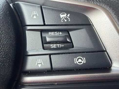 Used 2023 Subaru Ascent Limited AWD/4WD image 18