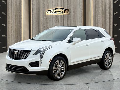 Used 2024 Cadillac XT5 Premium Luxury FWD image 3
