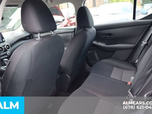 Used 2024 Nissan Sentra SV FWD image 17