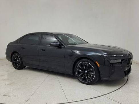 Used 2026 BMW 740i w/ Premium Package RWD image 12