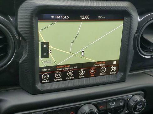 Used 2022 Jeep Gladiator Sport AWD/4WD image 25