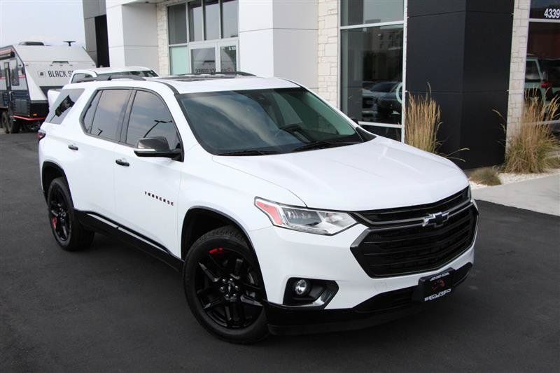 Used 2019 Chevrolet Traverse Premier w/ Redline Edition AWD/4WD image 2