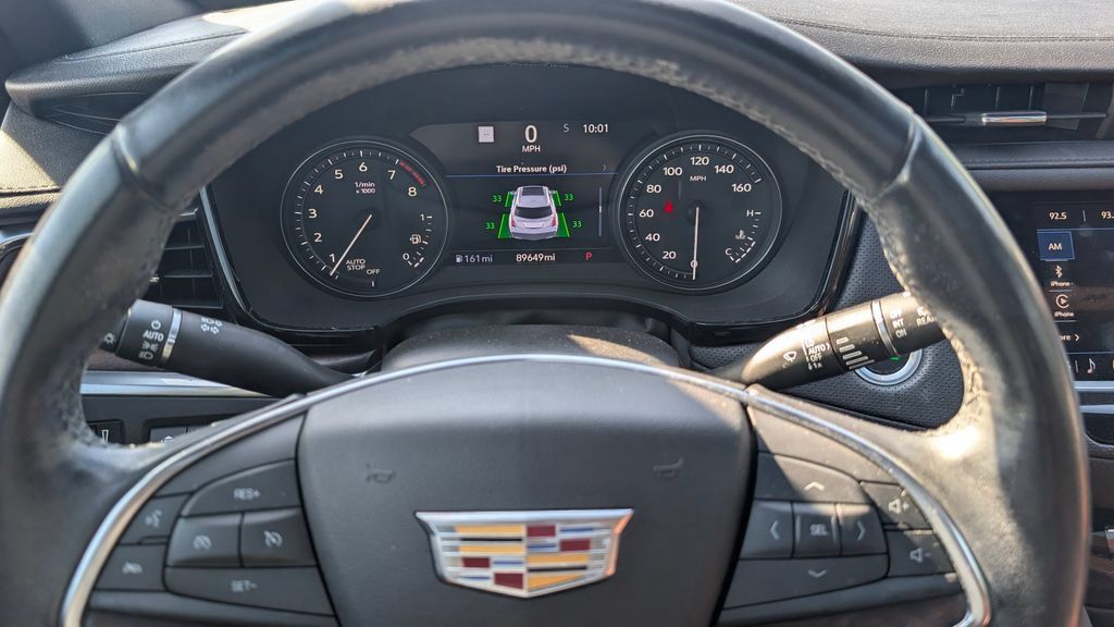 Used 2021 Cadillac XT5 Premium Luxury FWD image 9