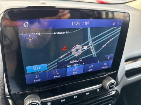 Used 2021 Ford EcoSport Titanium image 3