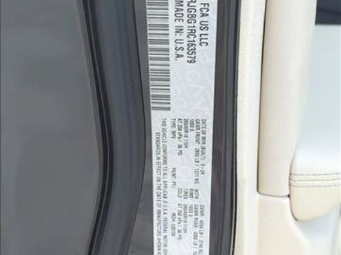Used 2024 Jeep Grand Cherokee Limited RWD image 30