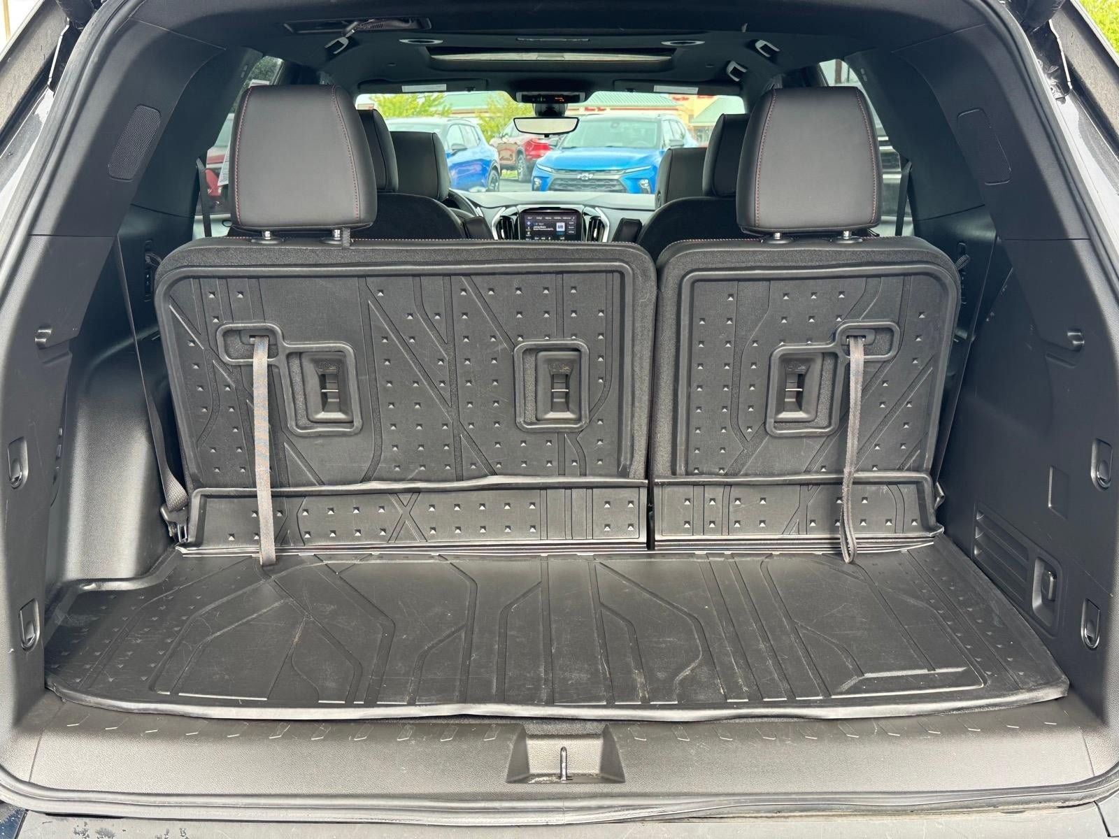 Used 2023 Chevrolet Traverse RS w/ LPO, Floor Liner Package AWD/4WD image 4