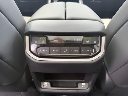 Used 2026 Lexus TX 500h AWD w/ Technology Package image 12