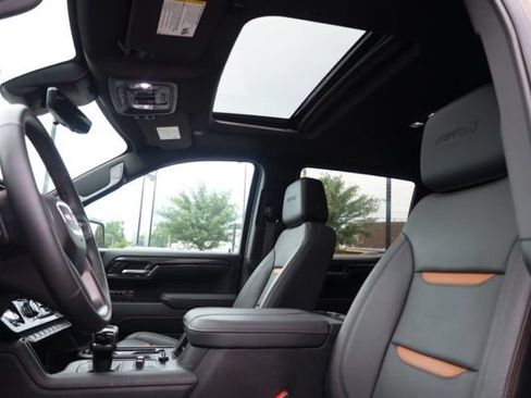 Used 2026 GMC Sierra 1500 AT4 w/ AT4 Premium Package AWD/4WD image 4