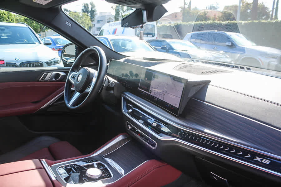 Used 2026 BMW X6 xDrive40i w/ Premium Package AWD/4WD image 23