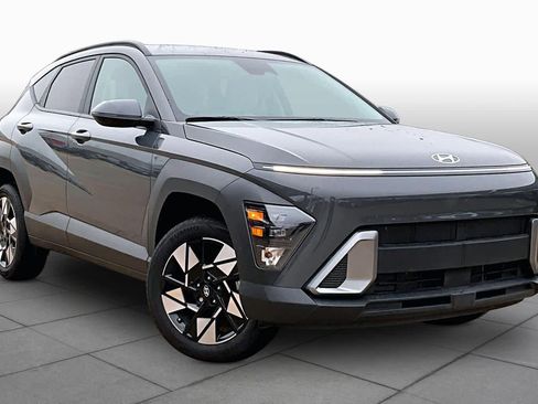 Used 2025 Hyundai Kona SEL AWD/4WD image 2