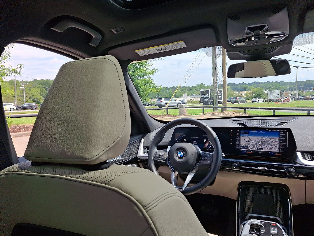 Used 2023 BMW X1 xDrive28i w/ Convenience Package AWD/4WD image 15