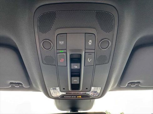 New 2025 Audi Q3 2.0T Premium image 31