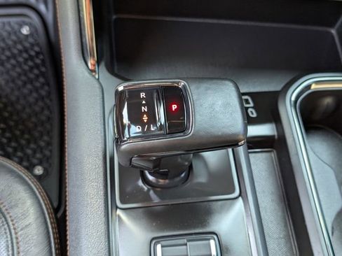 Certified 2024 GMC Sierra 1500 AT4 w/ Technology Package AWD/4WD image 21