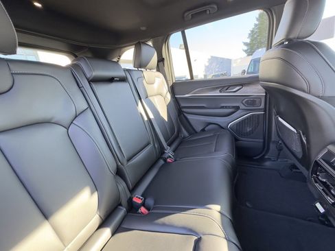 New 2026 Jeep Grand Cherokee Limited w/ Limited Altitude Package image 22