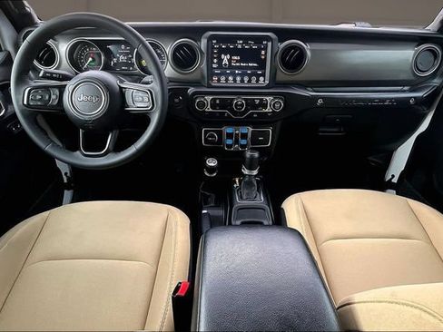 Used 2023 Jeep Wrangler Unlimited w/ 8.4" Radio Group AWD/4WD image 16