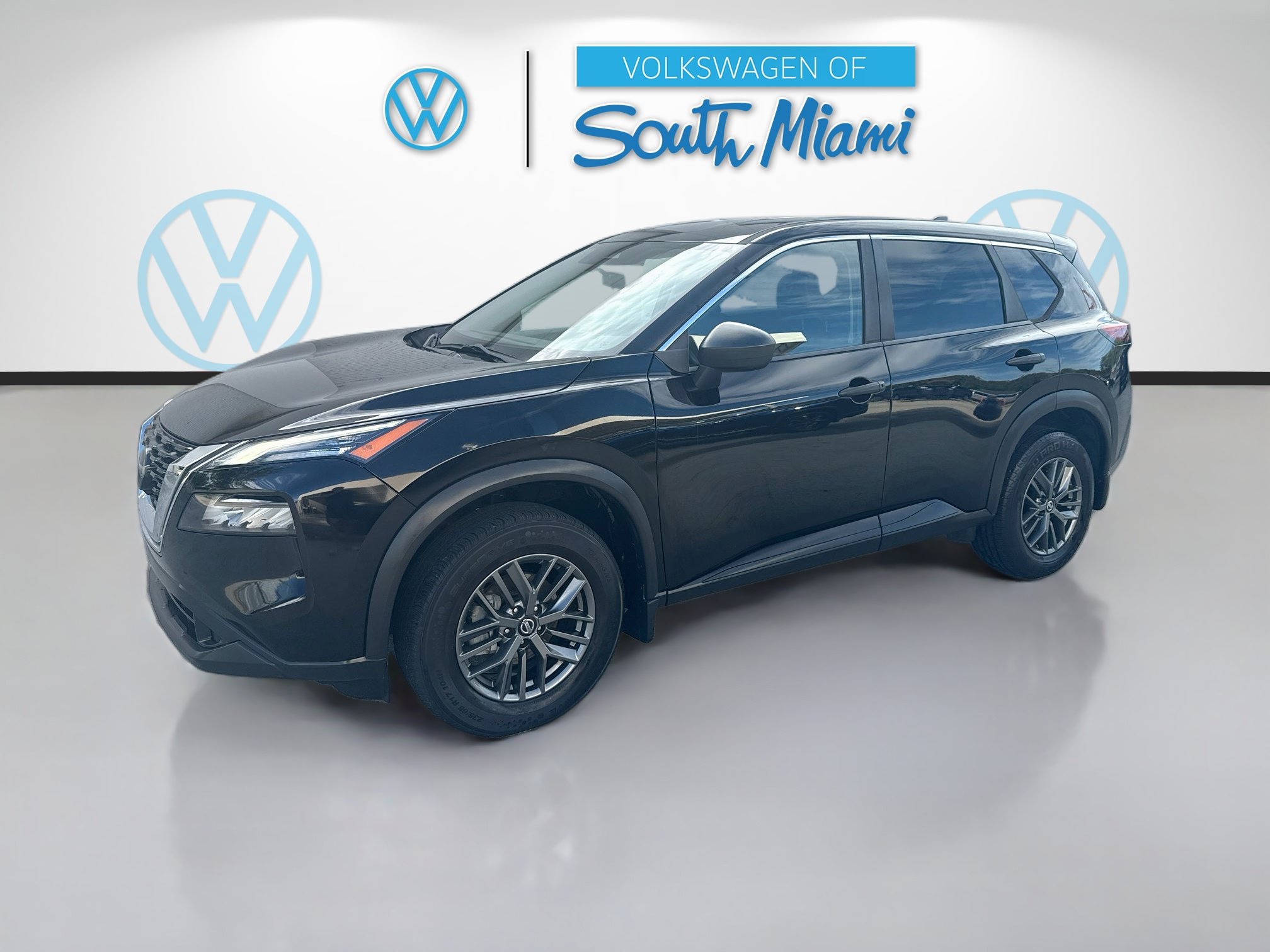 Used 2021 Nissan Rogue S FWD image 3