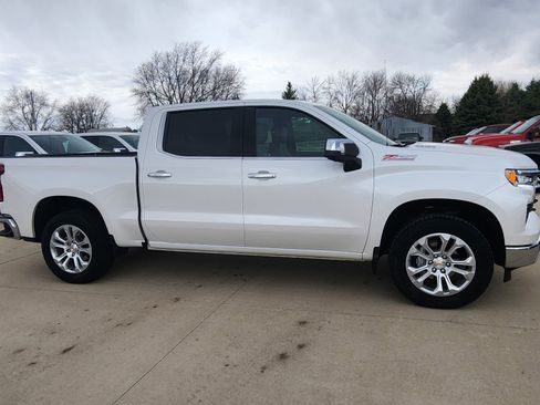 Used 2025 Chevrolet Silverado 1500 LTZ w/ Z71 Off-Road Package image 4