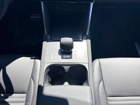 New 2026 Land Rover Discovery Sport Landmark AWD/4WD image 23
