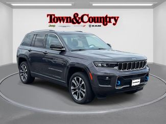 Used 2022 Jeep Grand Cherokee Overland video 1