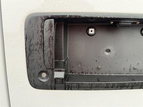 Used 2024 Chevrolet Express 2500 w/ Driver Convenience Package image 17