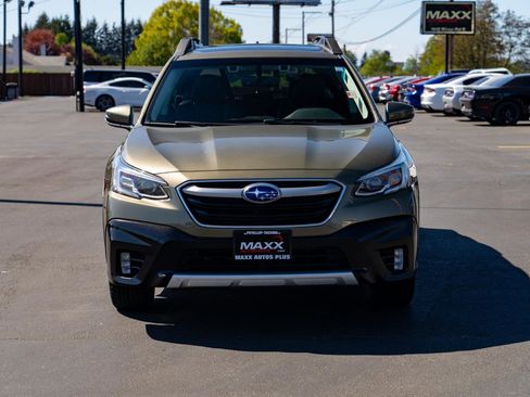 Used 2020 Subaru Outback Limited w/ Popular Package #2 AWD/4WD image 3