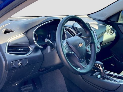 Used 2023 Chevrolet Malibu LT FWD image 9