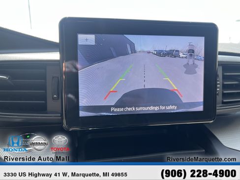Used 2020 Ford Explorer XLT w/ Class III Trailer Tow Package AWD/4WD image 22